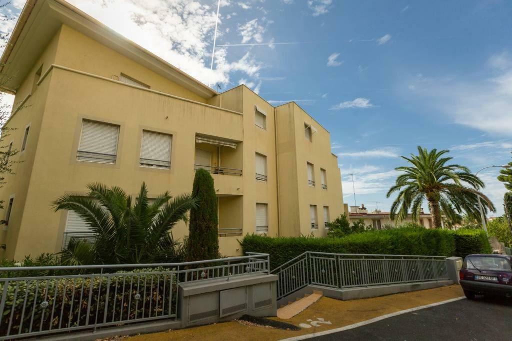 Appartement Soraya , Quiet Location With Big Garden Near And Old Town Of